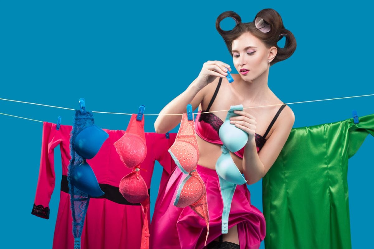 Beauty Talks: De la corset la libertate. Istoria lenjeriei și dreptul femeii la confort