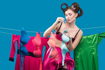 Beauty Talks: De la corset la libertate. Istoria lenjeriei și dreptul femeii la confort